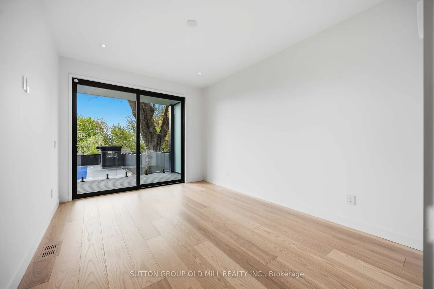Additional image 10 of 89 Regal Road