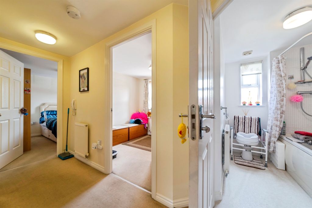 Additional image 4 of 2 bed flat for saleElvaston Court, Grantham NG31