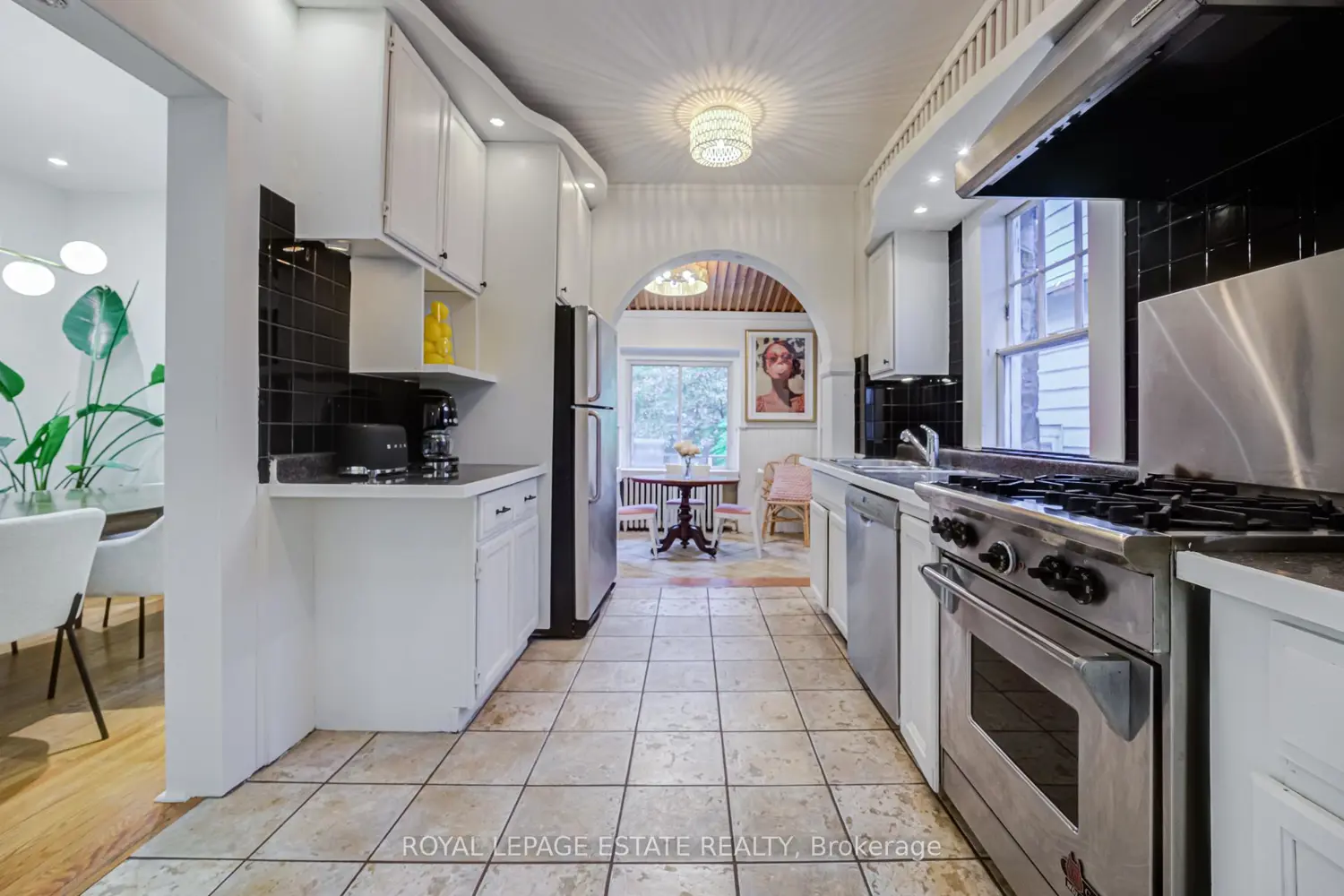 Additional image 7 of 38 Queensbury Avenue