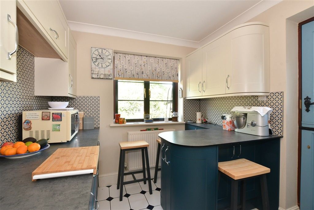 Additional image 18 of 4 bed detached house for saleLime Tree Court, Freshwater, Isle Of Wight PO40