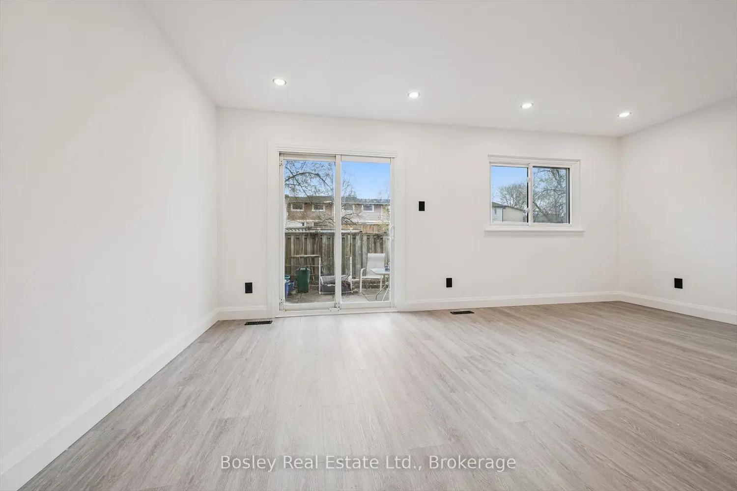 900 Central Park Drive 49 photo 4