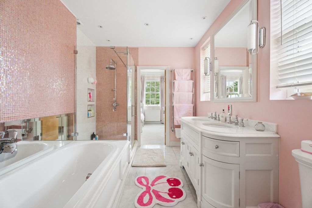 Additional image 15 of 7 bed detached house for saleCamp Road, Gerrards Cross SL9