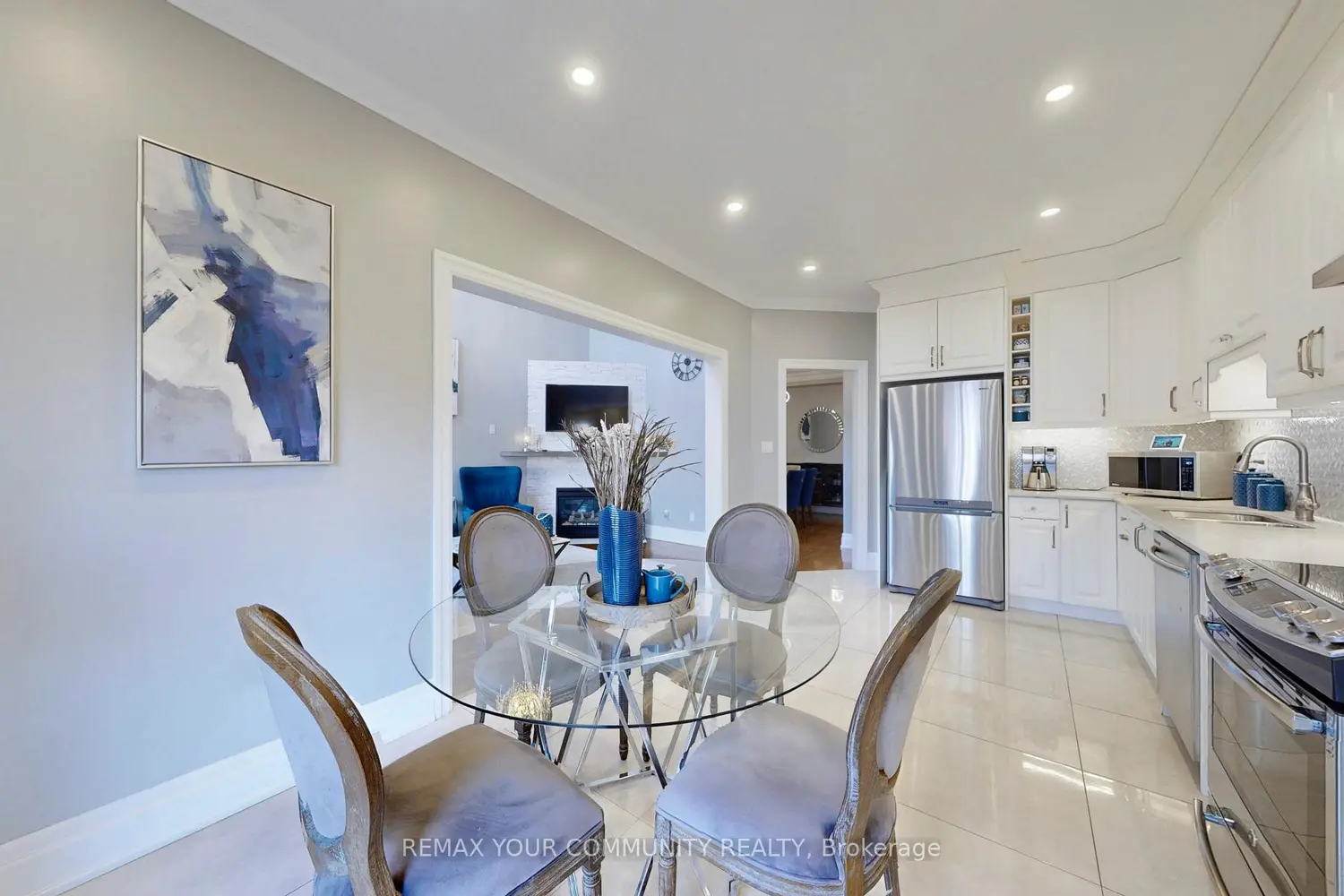 54 English Oak Drive photo 2