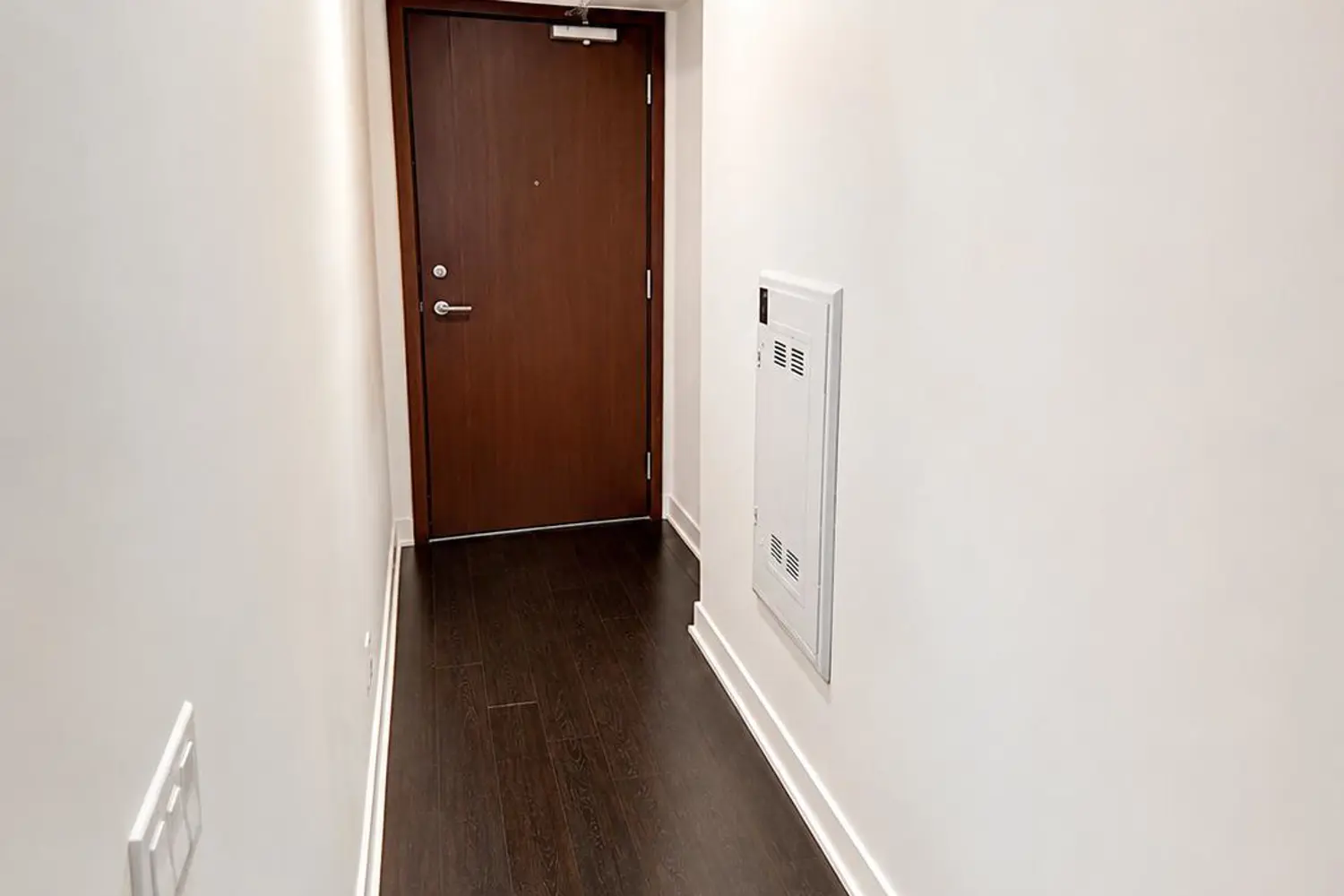Additional image 14 of 19 Bathurst Street 1502