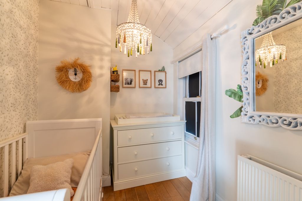 Additional image 21 of 4 bed semi-detached house for saleWhitehill Road, Gravesend DA12