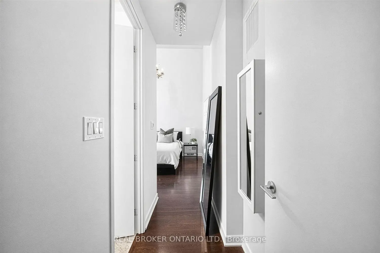 Additional image 9 of 380 Macpherson Avenue 209