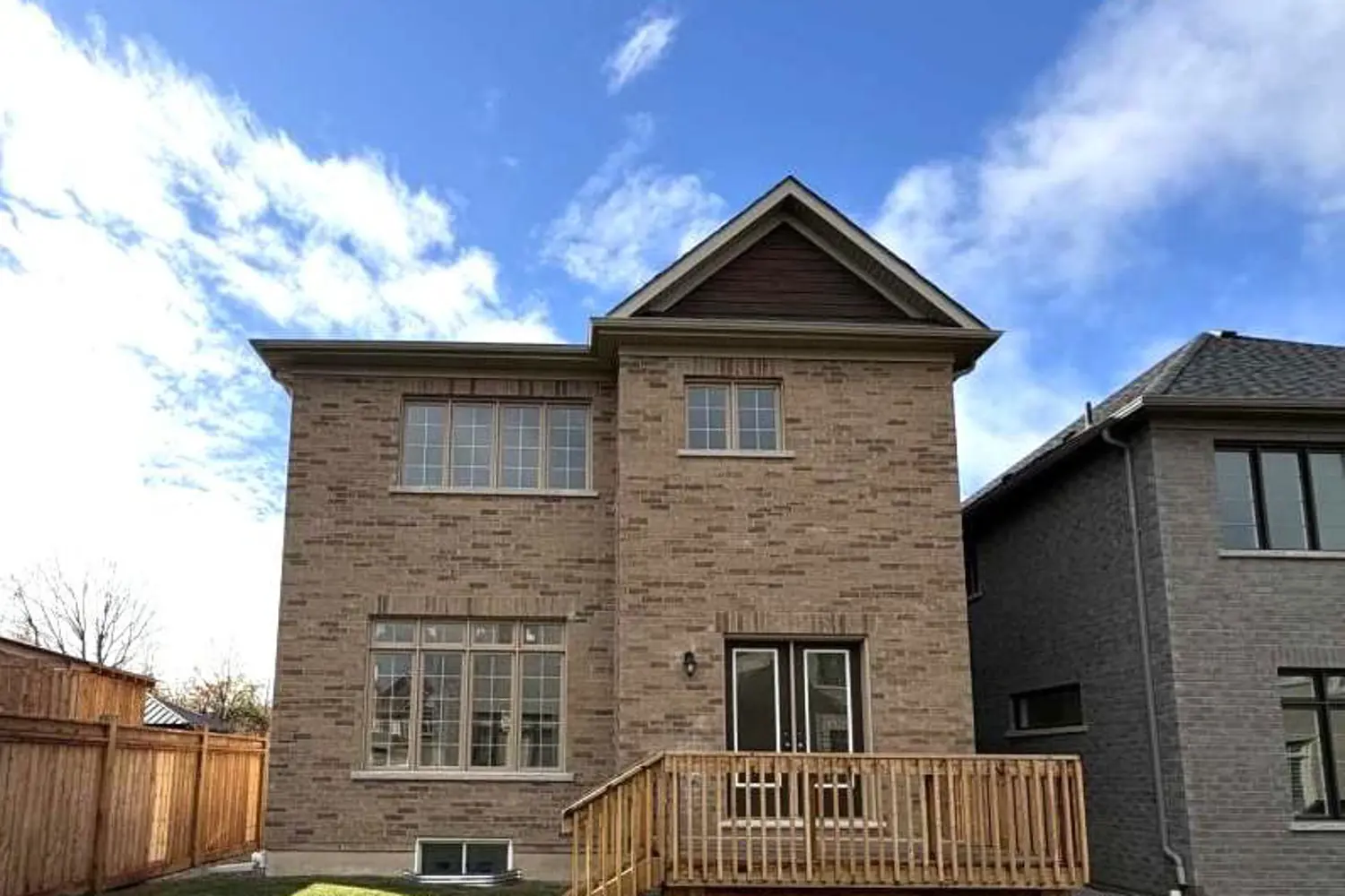 95 Calypso Avenue photo 2