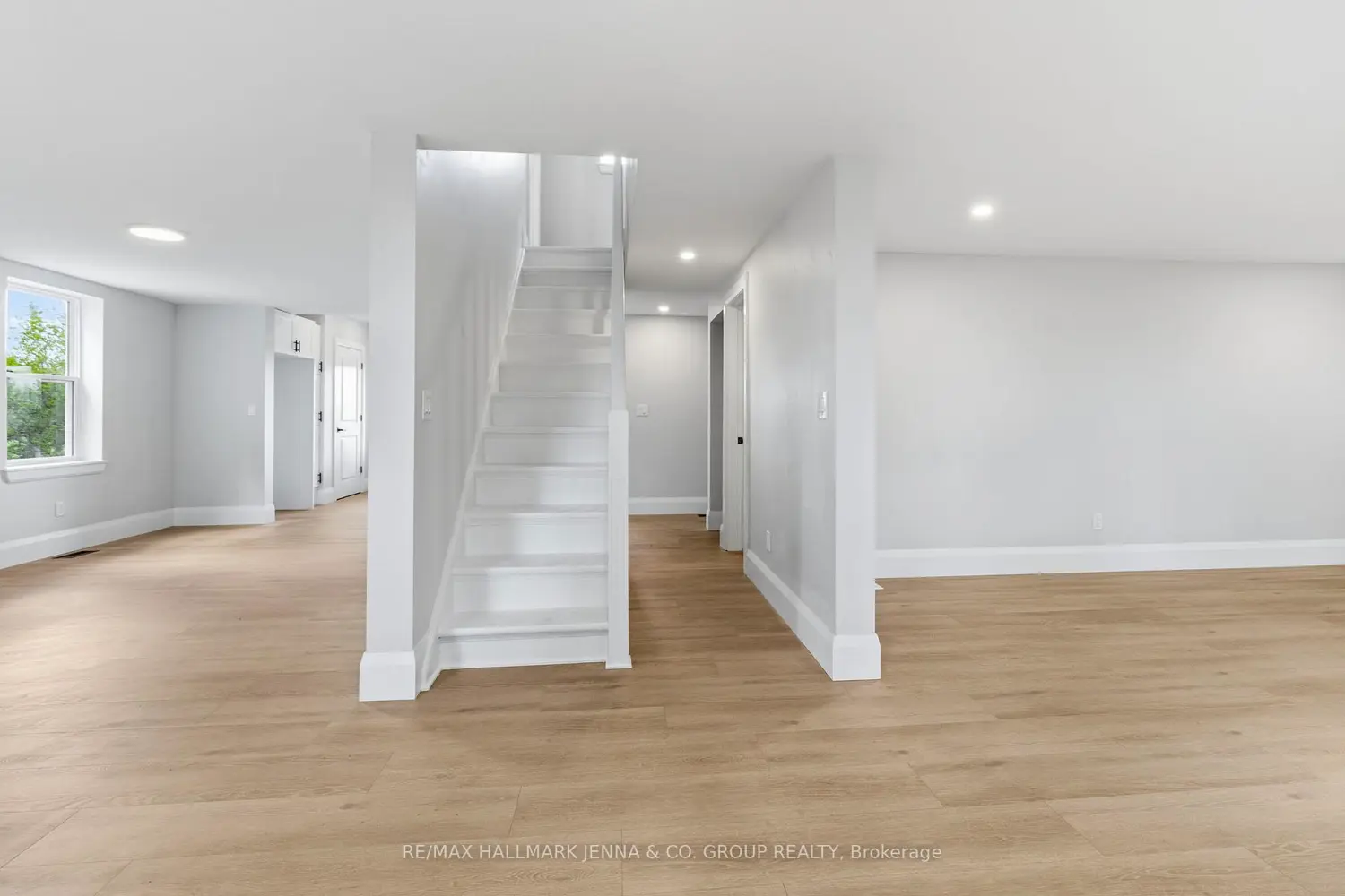 4221 Bisseltown Road photo 2