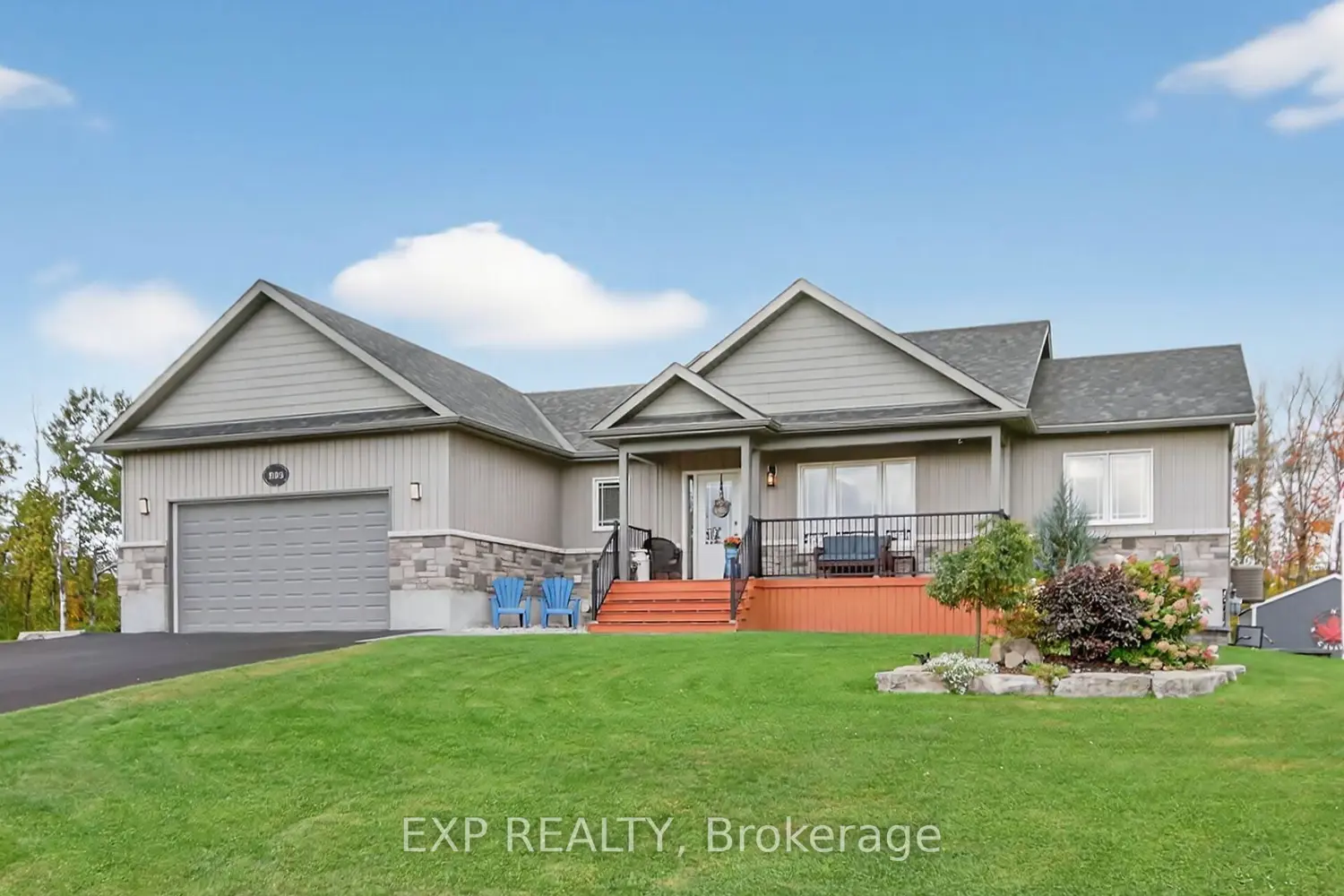 305 Moore Crescent