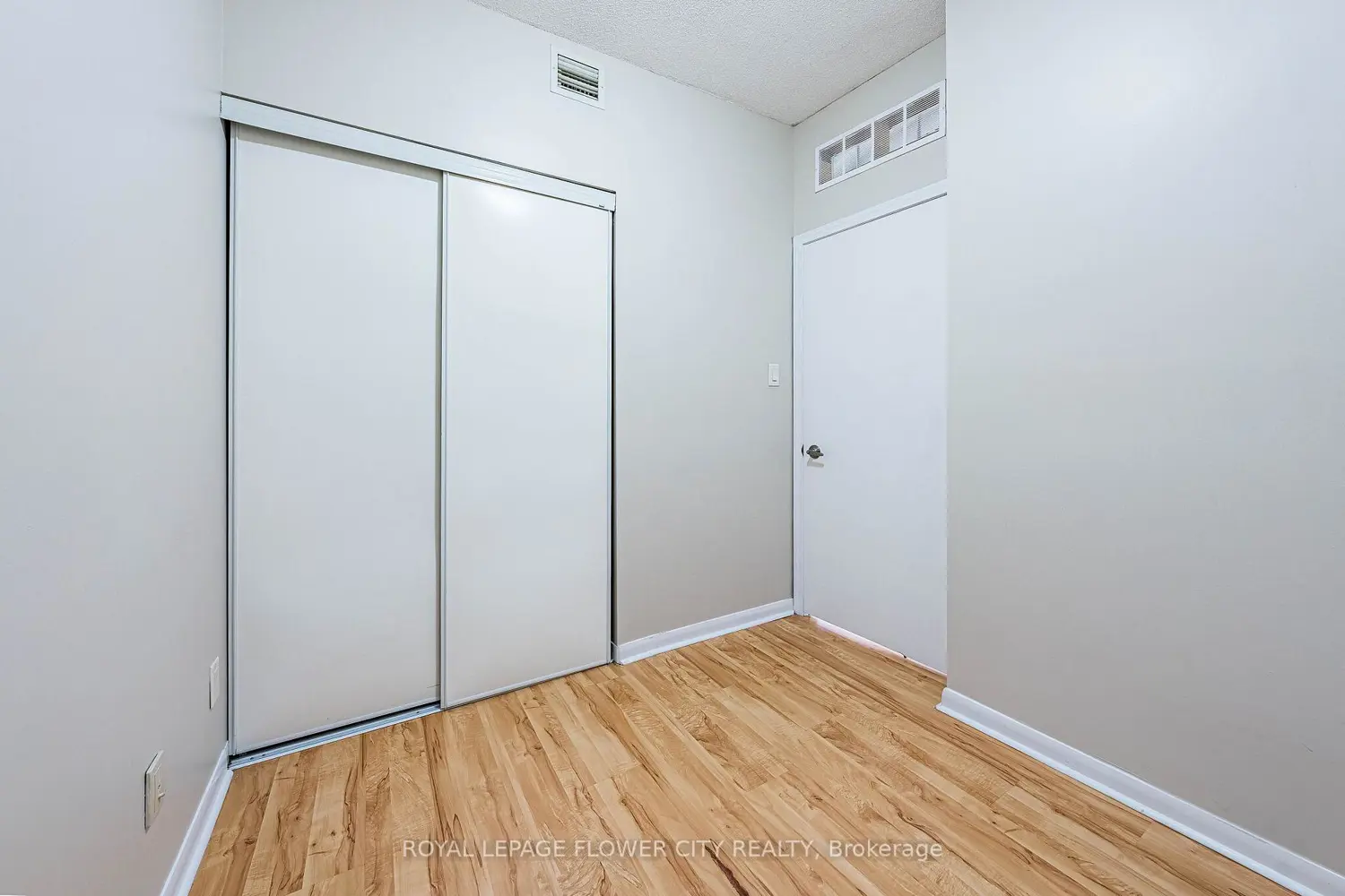 Additional image 16 of 2464 Weston Road 907