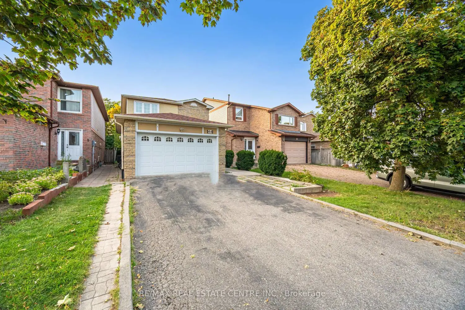 44 Abelard Avenue