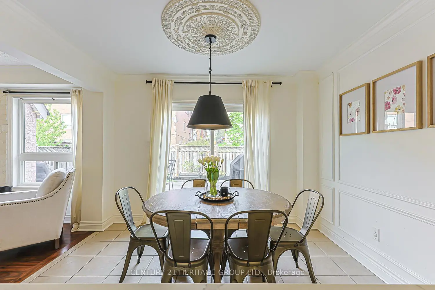 Additional image 6 of 996 Oaktree Crescent