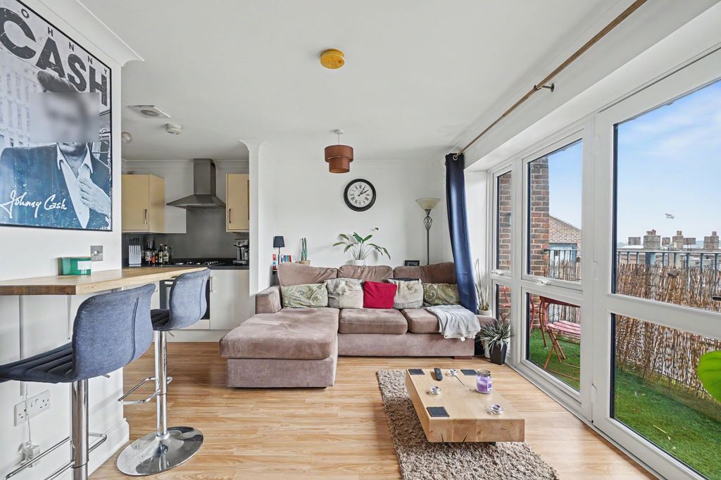 Additional image 5 of 2 bed flat for saleDock Road, Chatham ME4