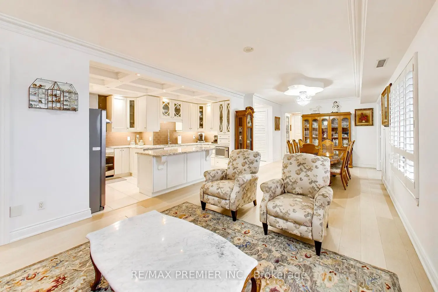 9245 Jane Street 1106 photo 4