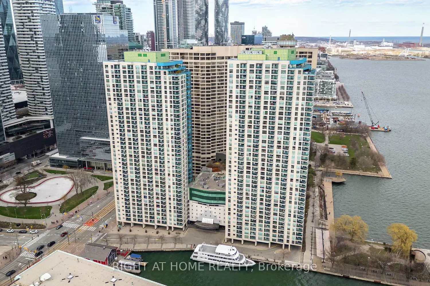 Additional image 13 of 77 Harbour Square 2306
