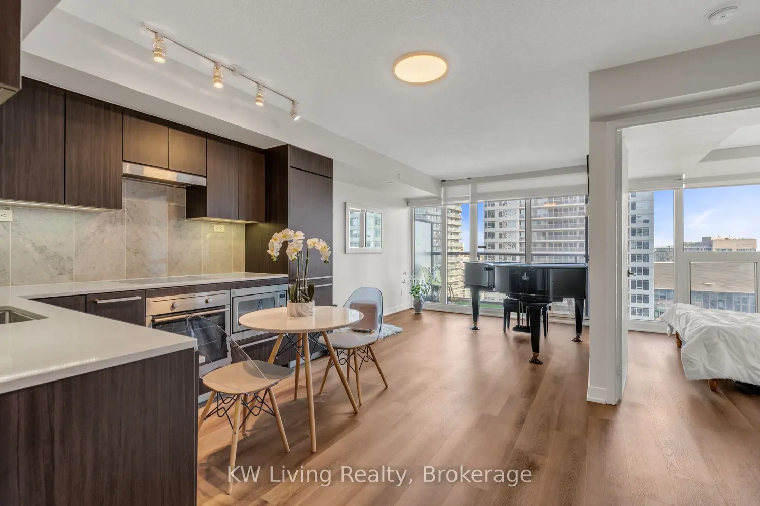 Additional image 5 of 70 Queens Wharf Road 1601