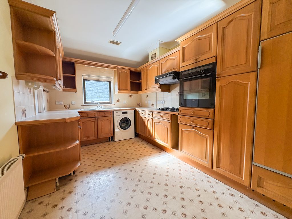 Additional image 7 of 2 bed flat for saleExe Street, Topsham, Exeter EX3
