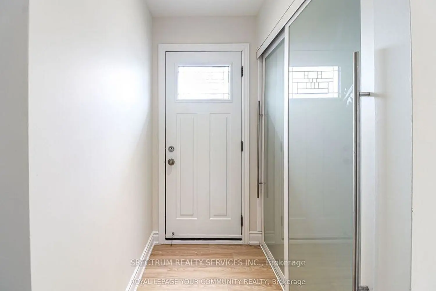 15 Golding Avenue photo 3