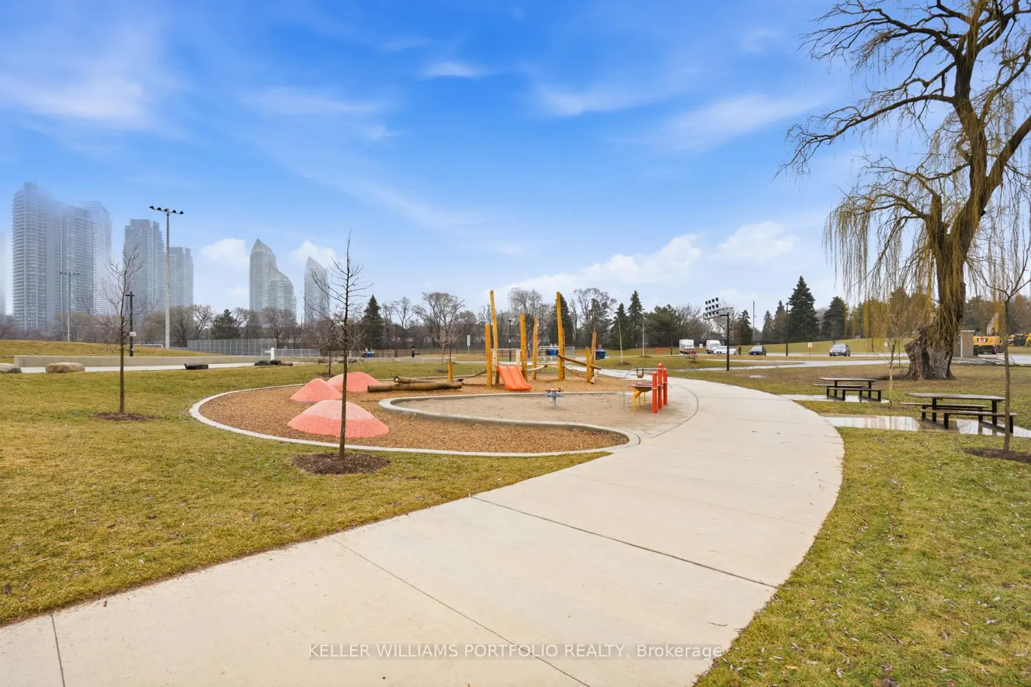 Additional image 17 of 190 Manitoba Street 802