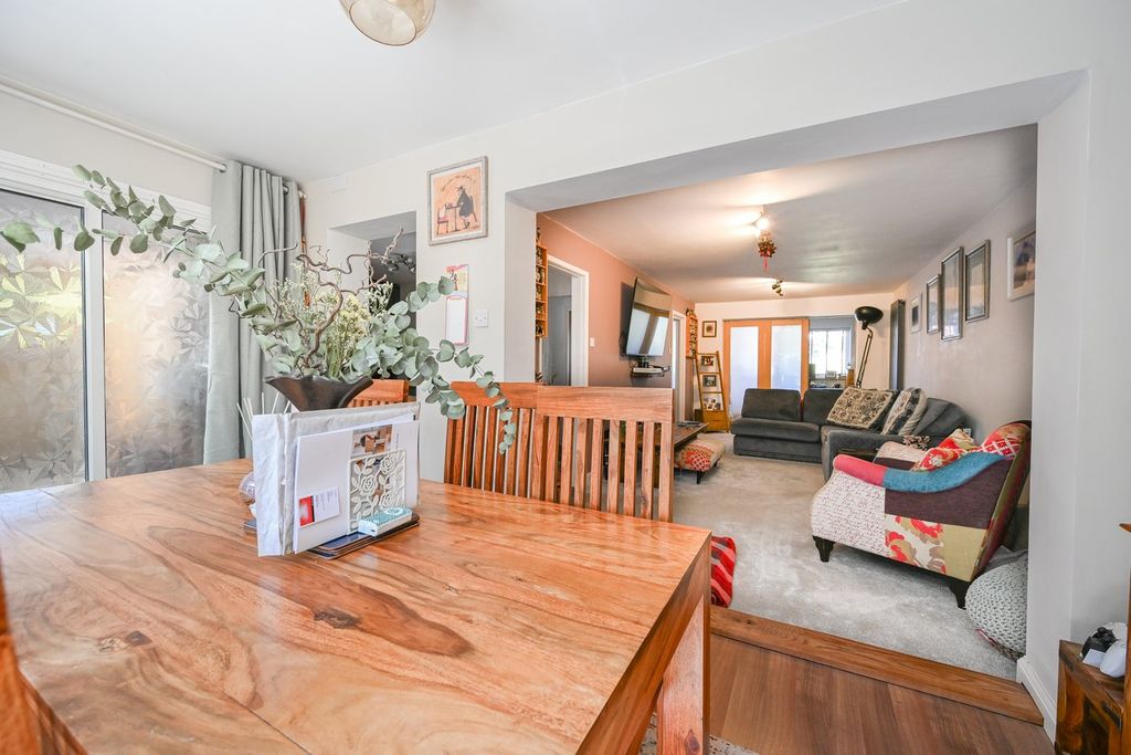 Additional image 5 of 3 bed semi-detached house for saleOaklands Close, Fordingbridge SP6