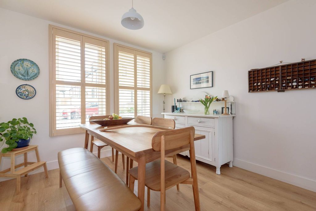 Additional image 10 of 4 bed detached house for sale21 Castlemains Gardens, Dirleton, North Berwick EH39