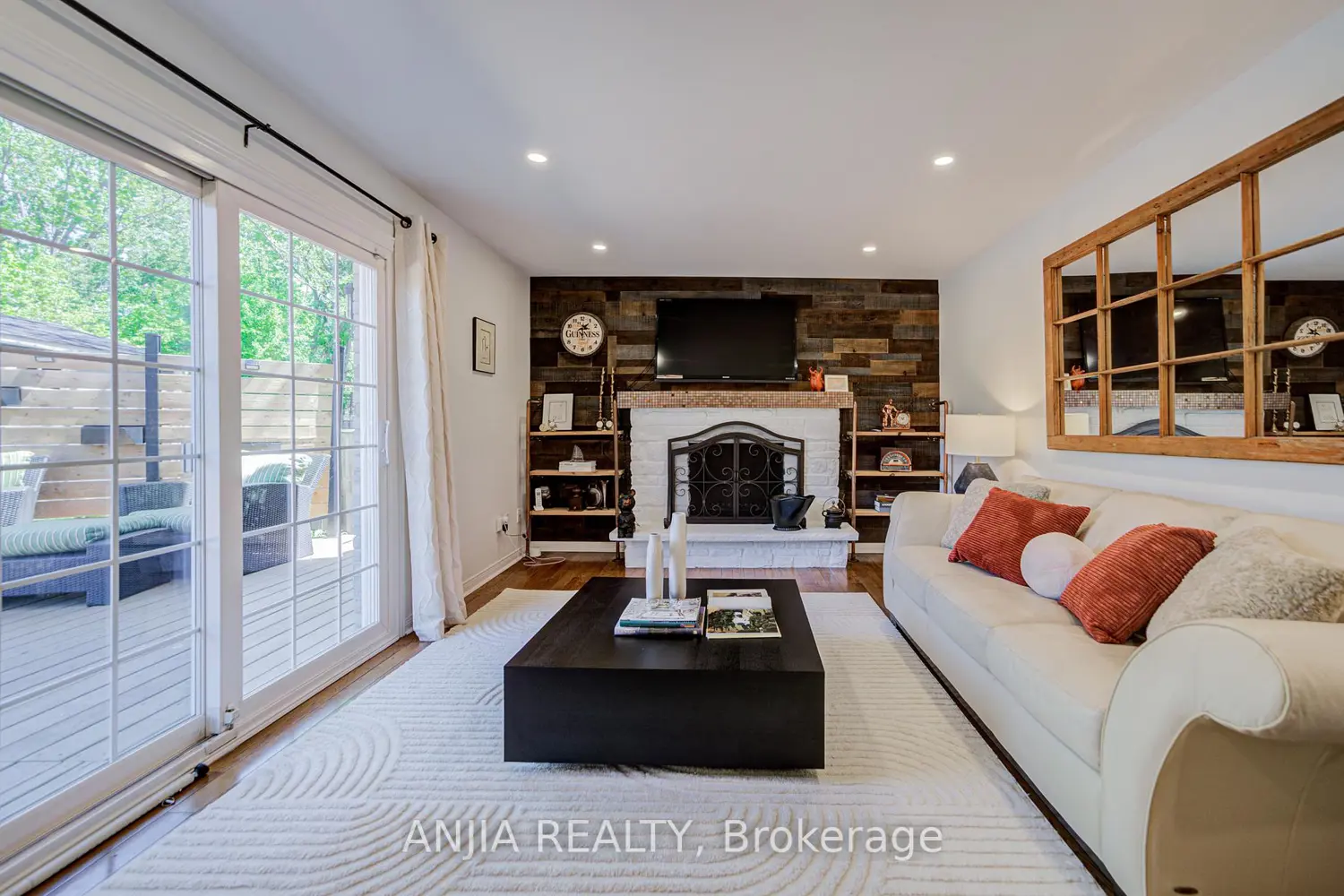 Additional image 9 of 182 Carlton Road