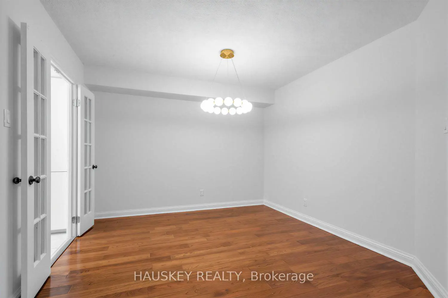 Additional image 8 of 3800 Yonge Street 402