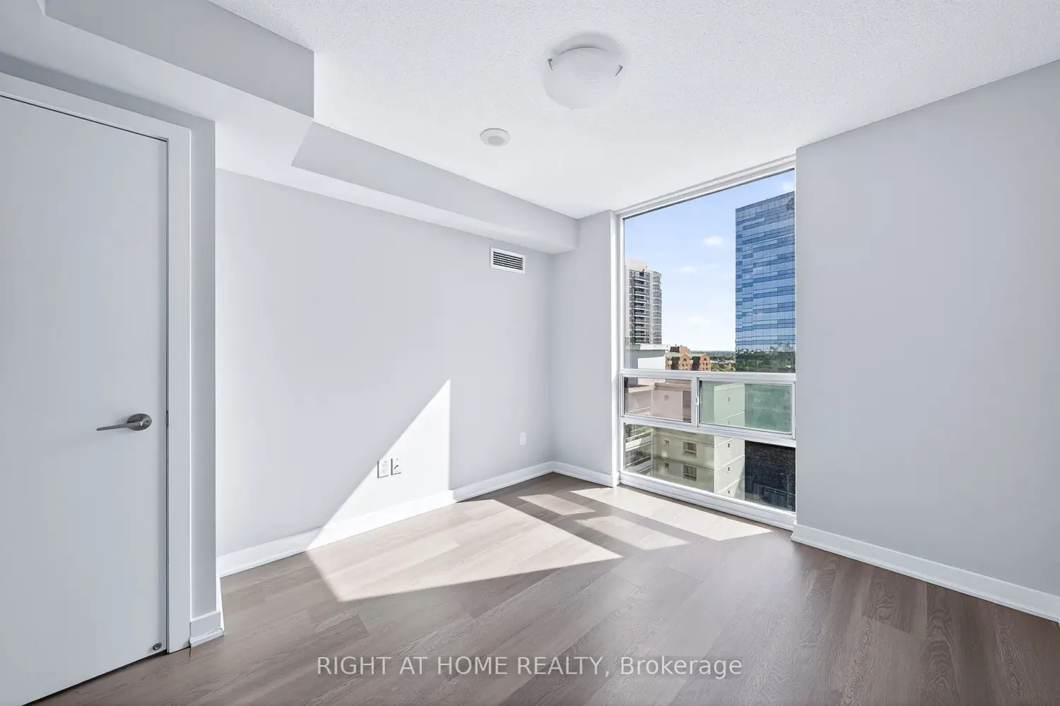 Additional image 16 of 5740 Yonge Street 1307