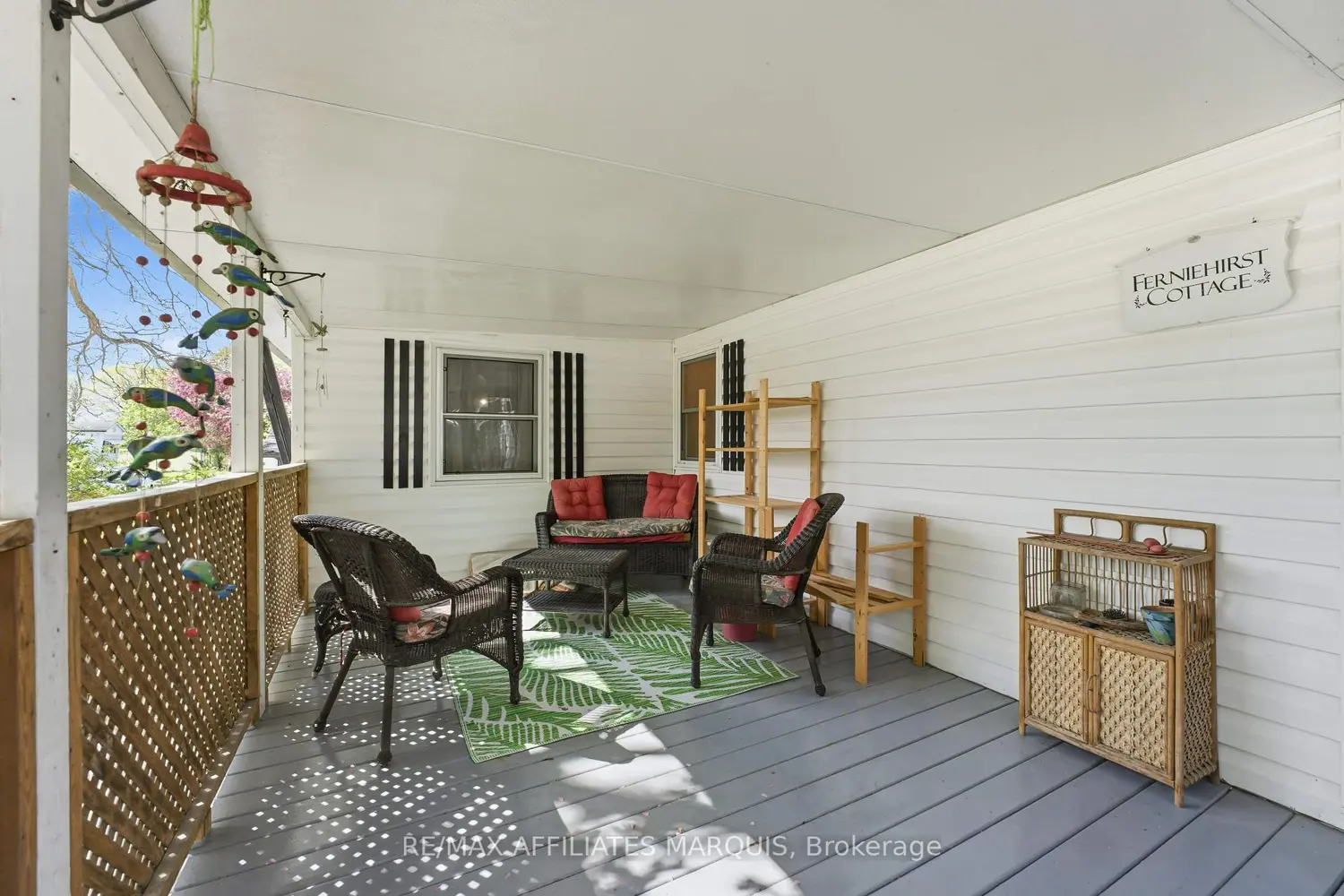 96 Worthington Way photo 3