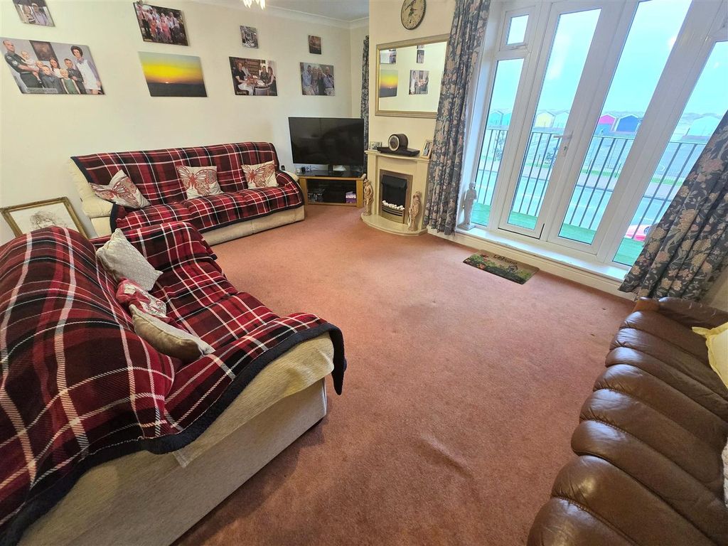 Additional image 3 of 2 bed flat for saleEsplanade Court, Great Yarmouth NR30