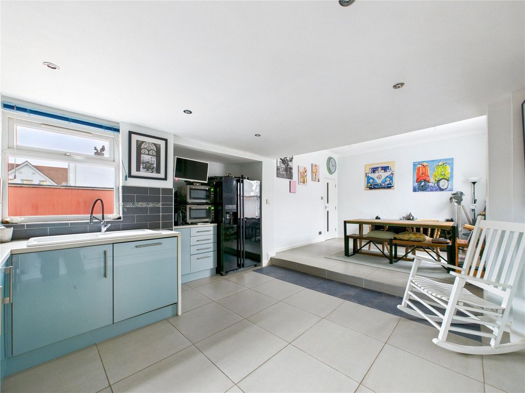 Additional image 8 of 5 bed detached house for saleConstable Road, Felixstowe, Suffolk IP11