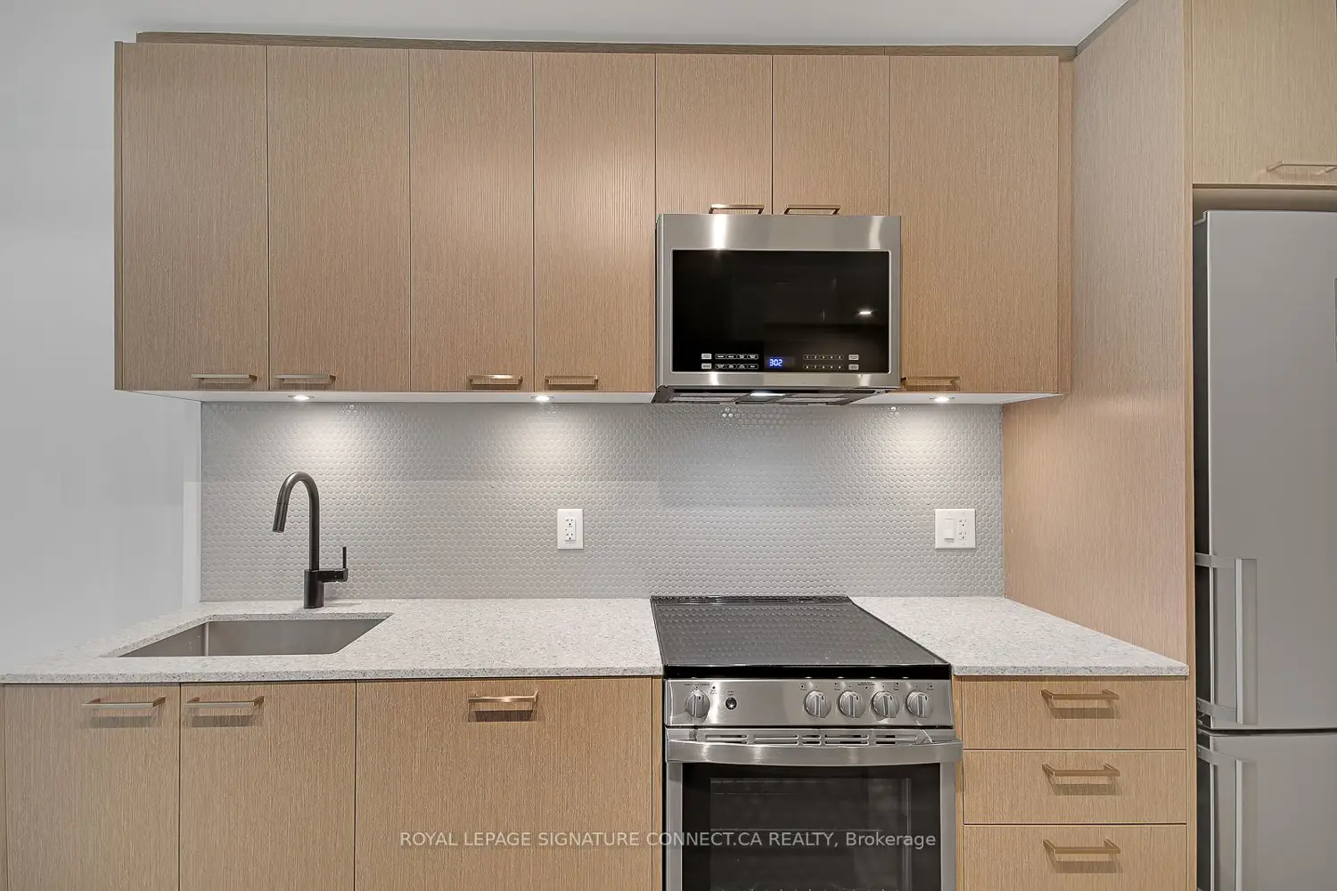 Additional image 9 of 1808 St Clair Avenue 410