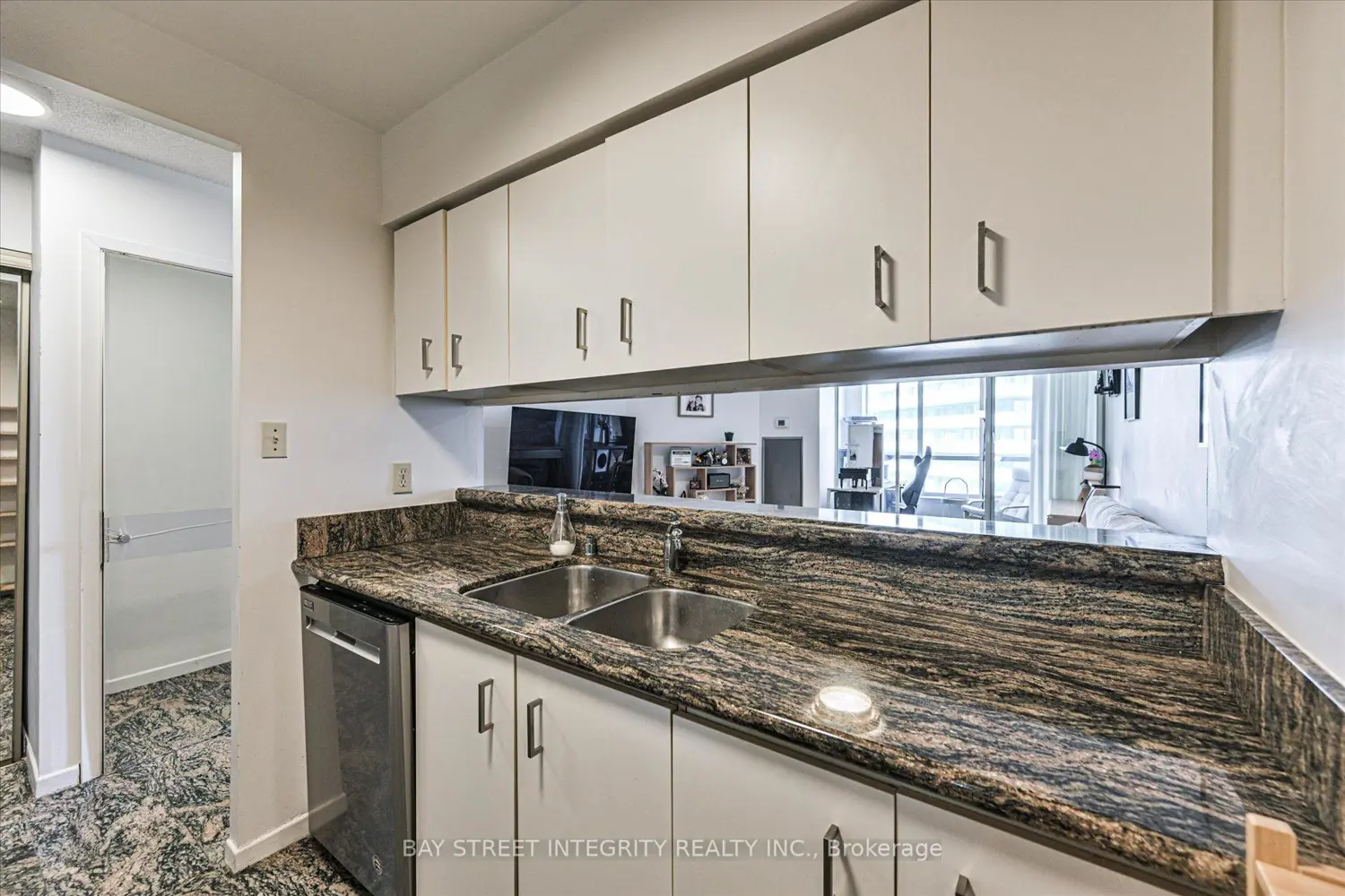 Additional image 7 of 44 St Joseph Street 2013