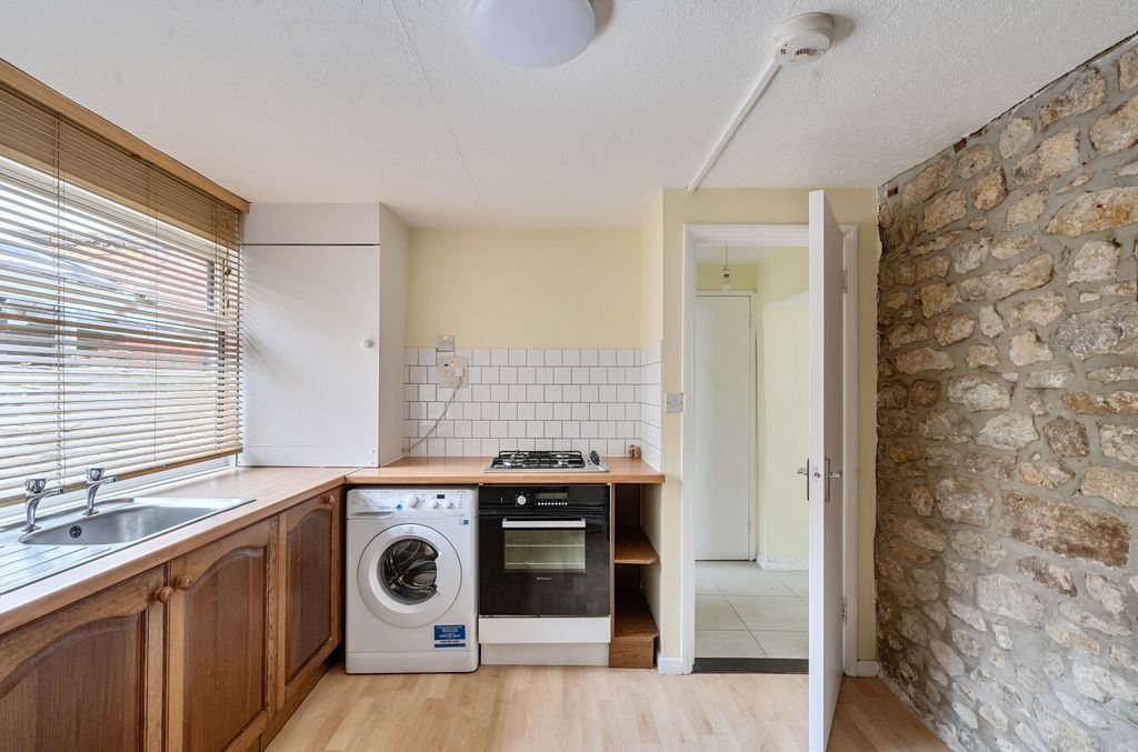 Additional image 9 of 1 bed flat for saleLondon Street, Faringdon, Oxfordshire SN7