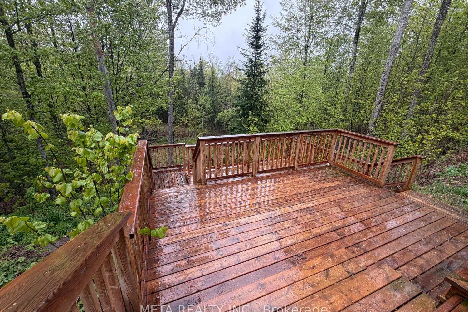 106 Boundary Lane photo 3