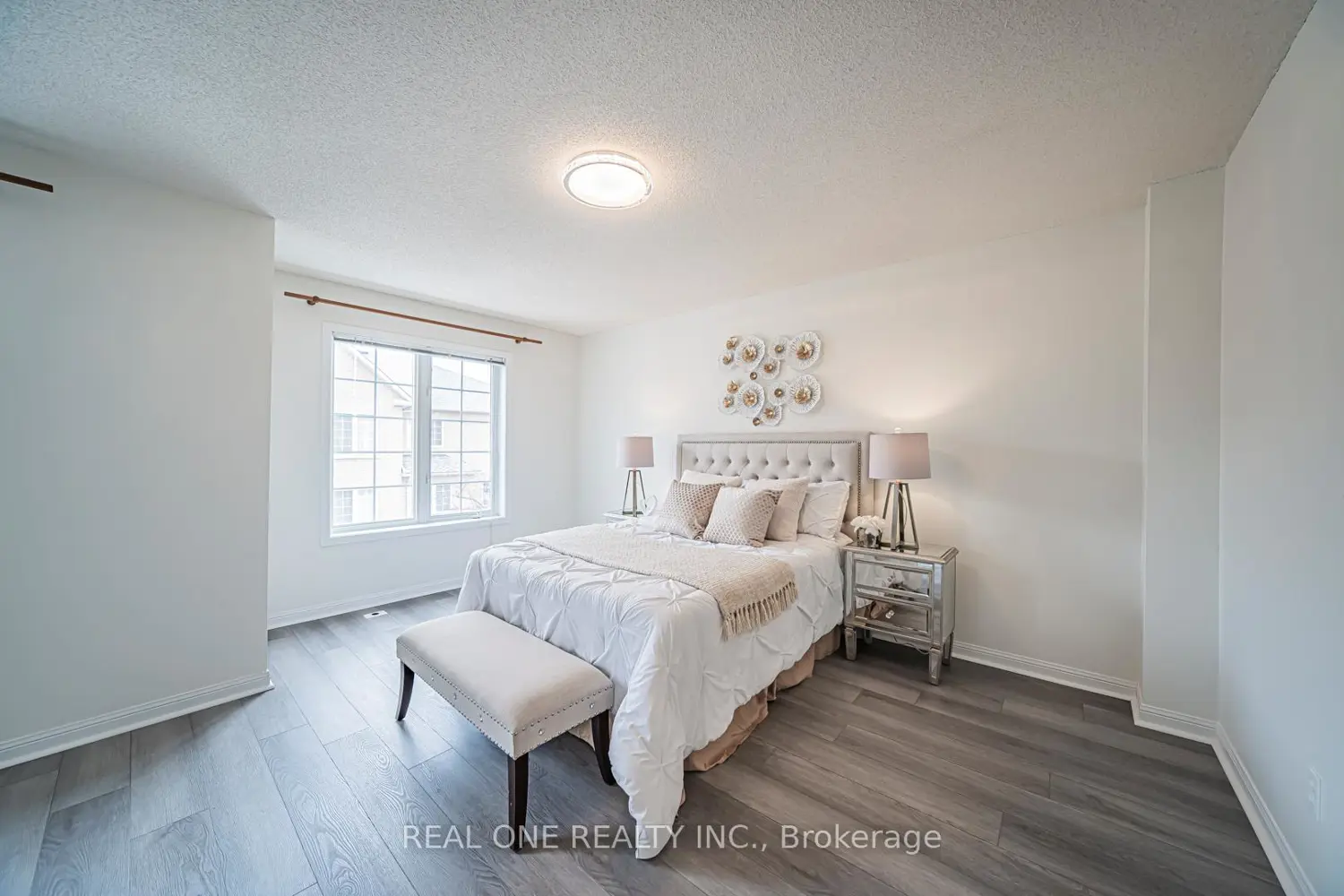 Additional image 6 of 12 St Moritz Way 17