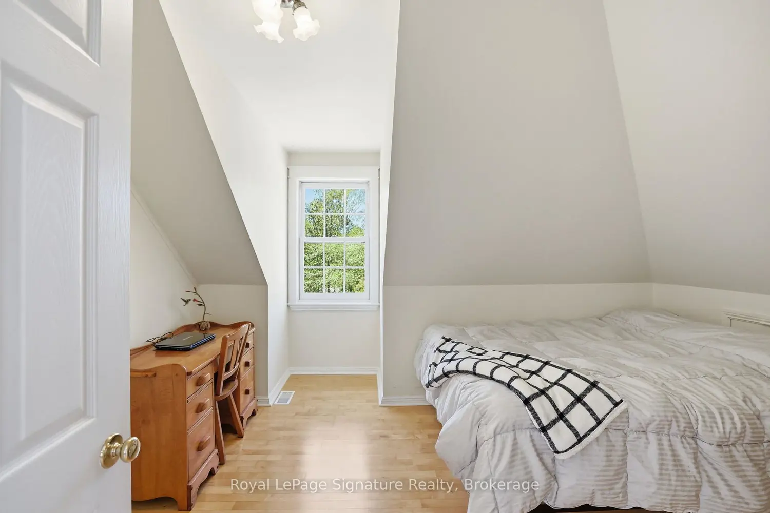 Additional image 11 of 209 Summerhill Road