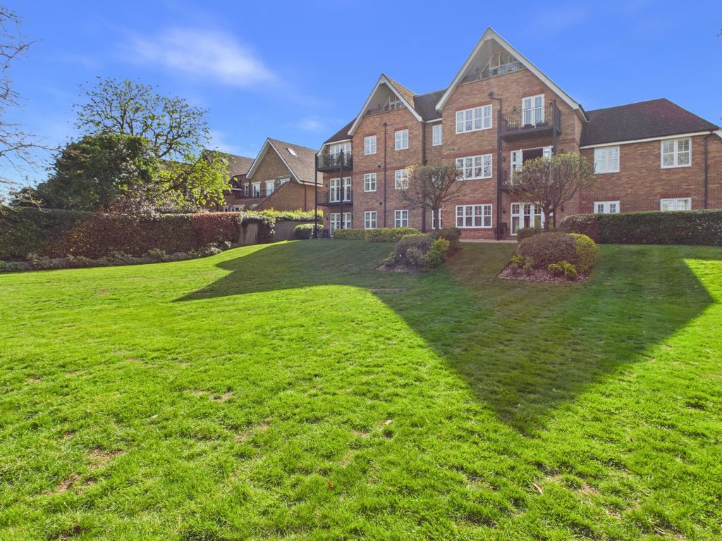 Additional image 21 of 2 bed flat for salePackhorse Road, Gerrards Cross, Buckinghamshire SL9