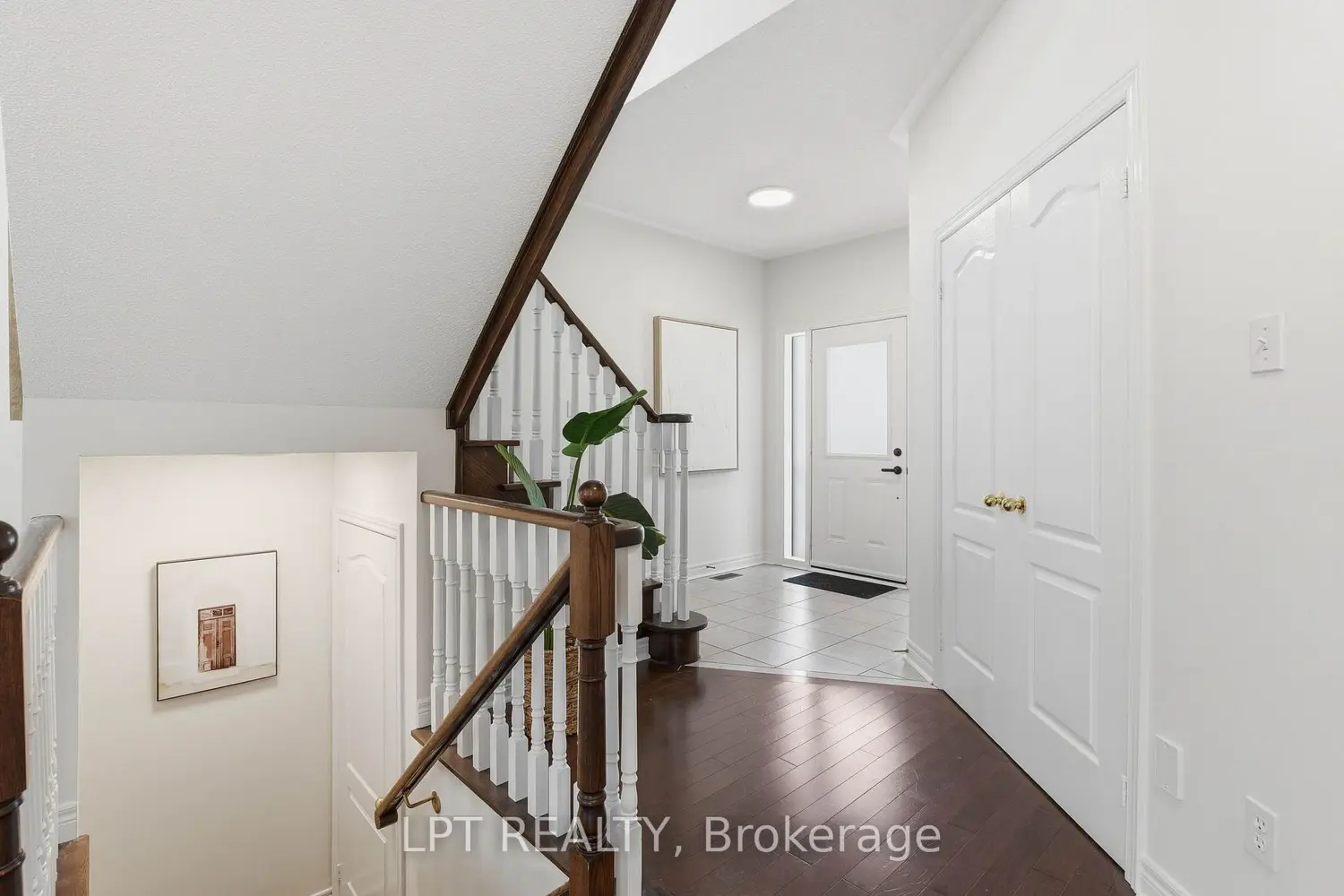 4 Millbury Road photo 2