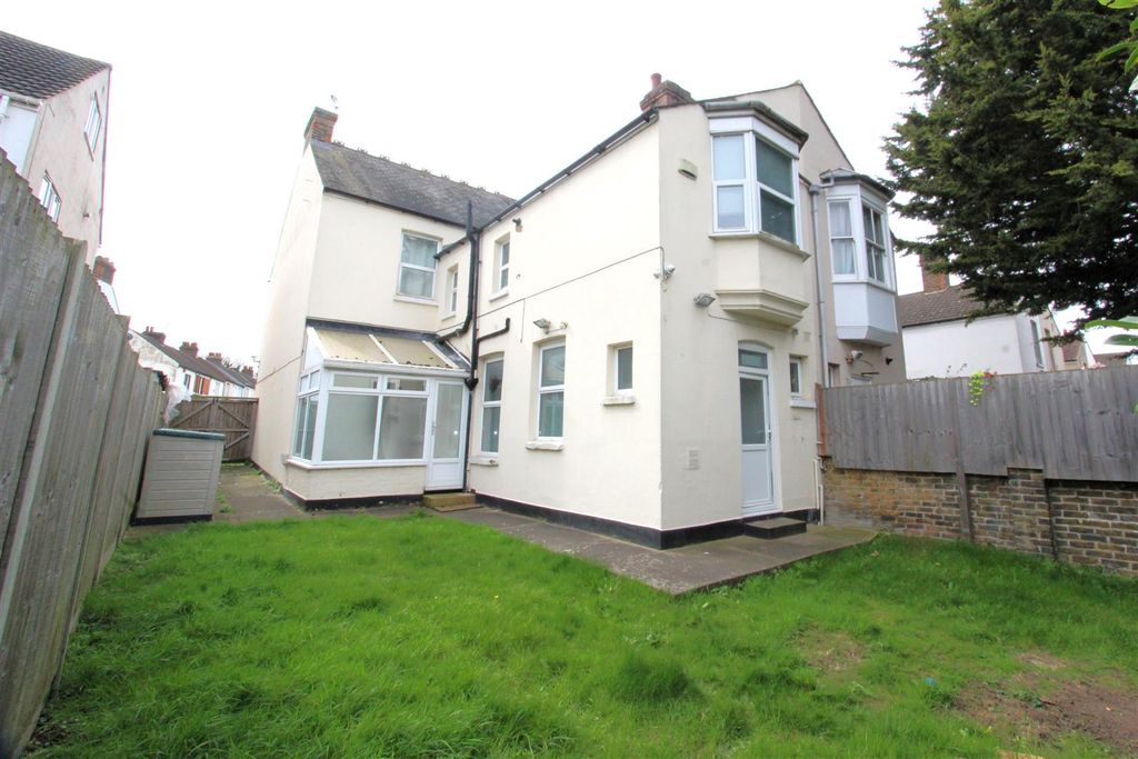 Additional image 19 of 3 bed semi-detached house for saleStuart Road, Gillingham ME7