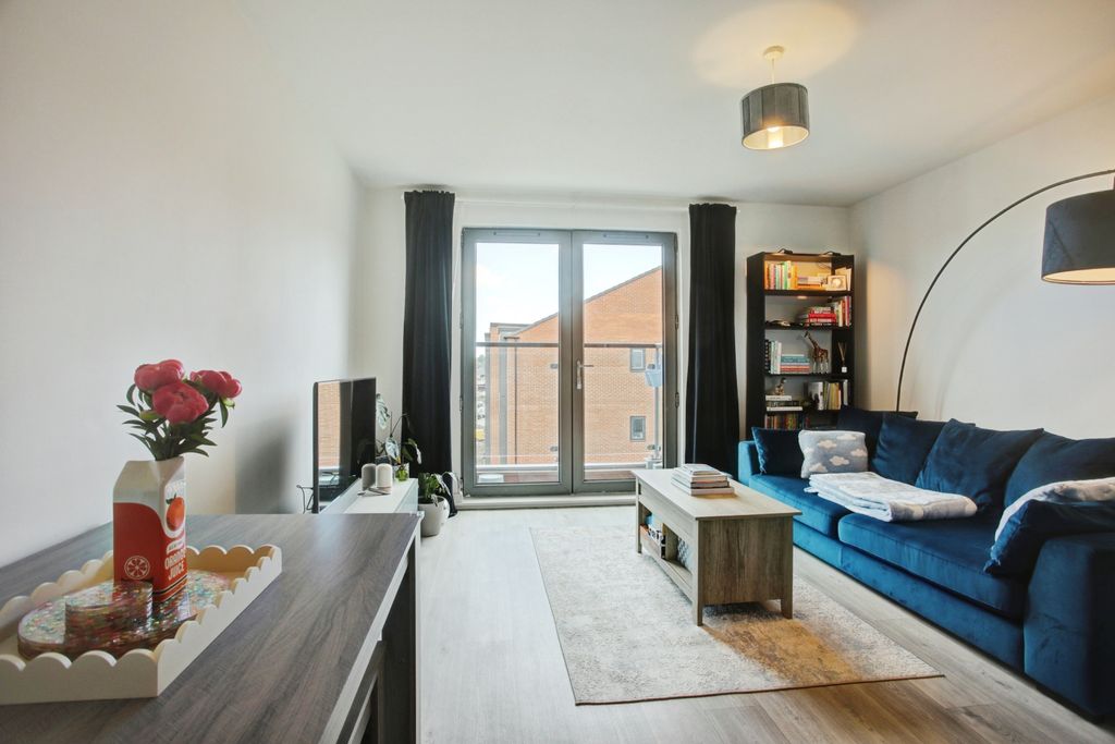 Additional image 9 of 2 bed flat for saleWorsdell Drive, Gateshead NE8