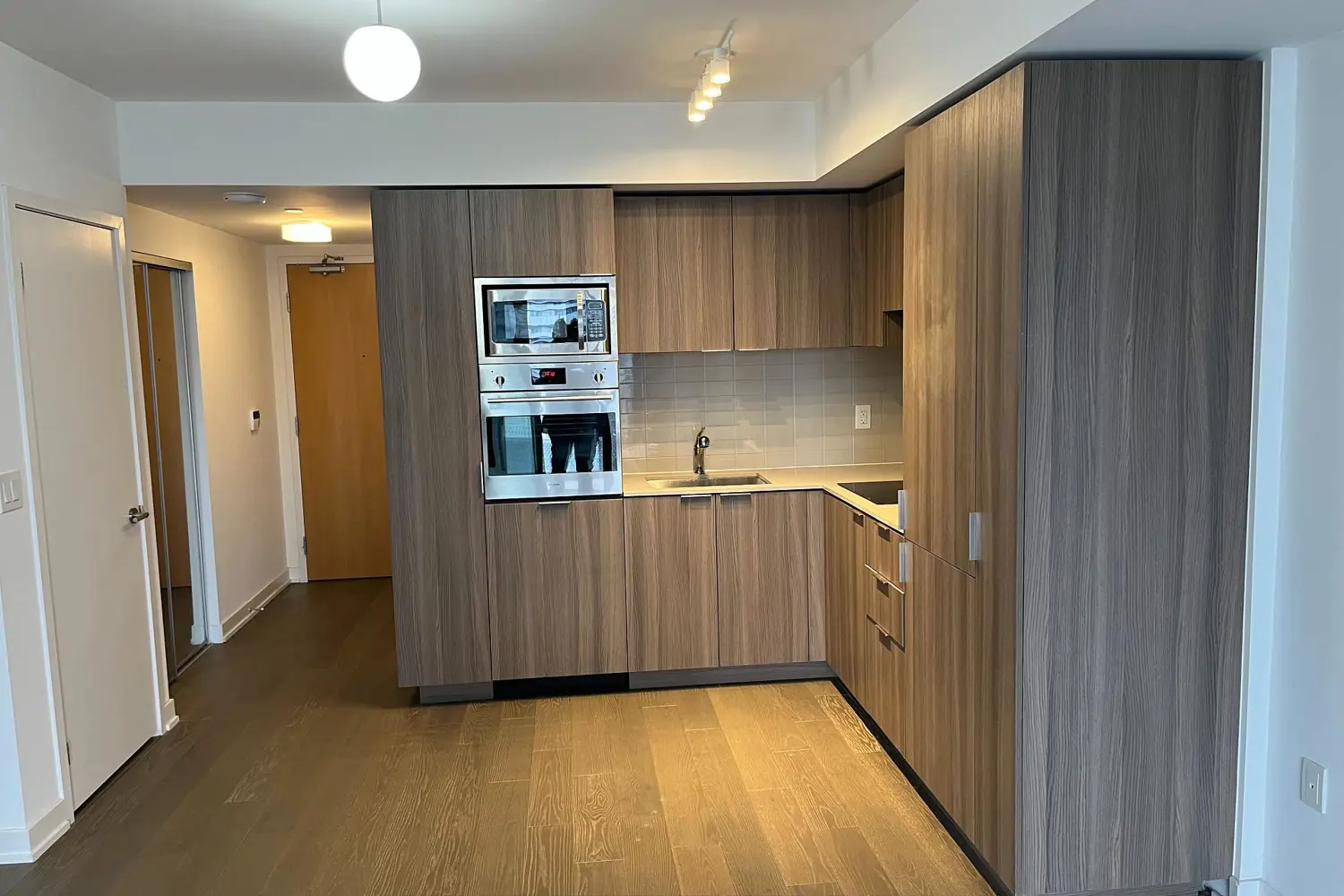Additional image 7 of 11 Wellesley Street 3104