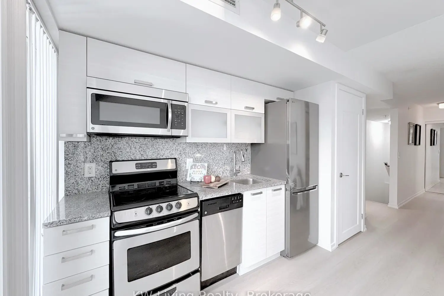 Additional image 9 of 36 Lisgar Street 1211E