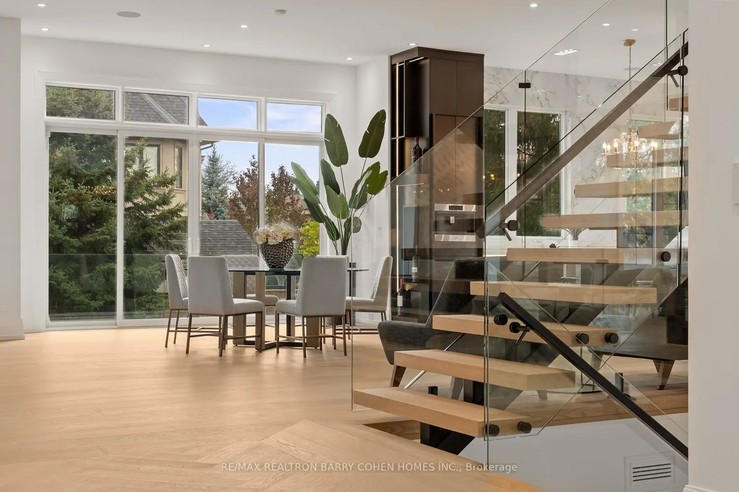 Additional image 8 of 81 Upper Canada Drive