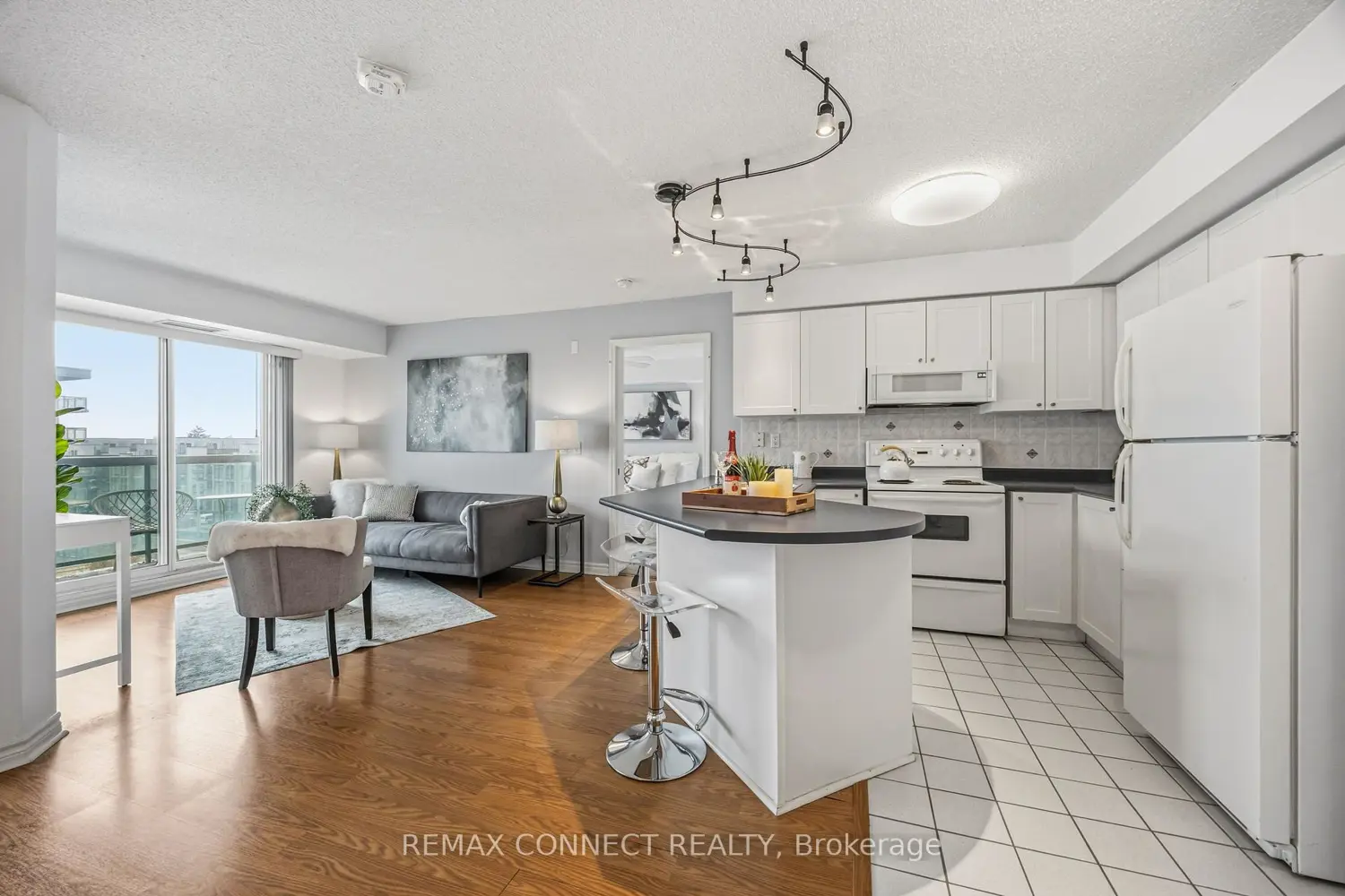 Additional image 8 of 890 Sheppard Avenue 504