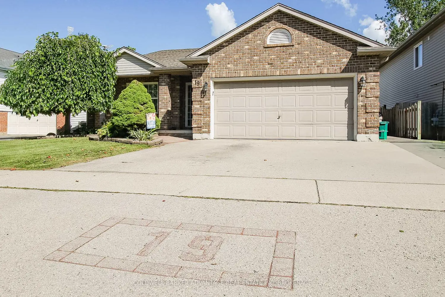19 Windle Village Crescent photo 2