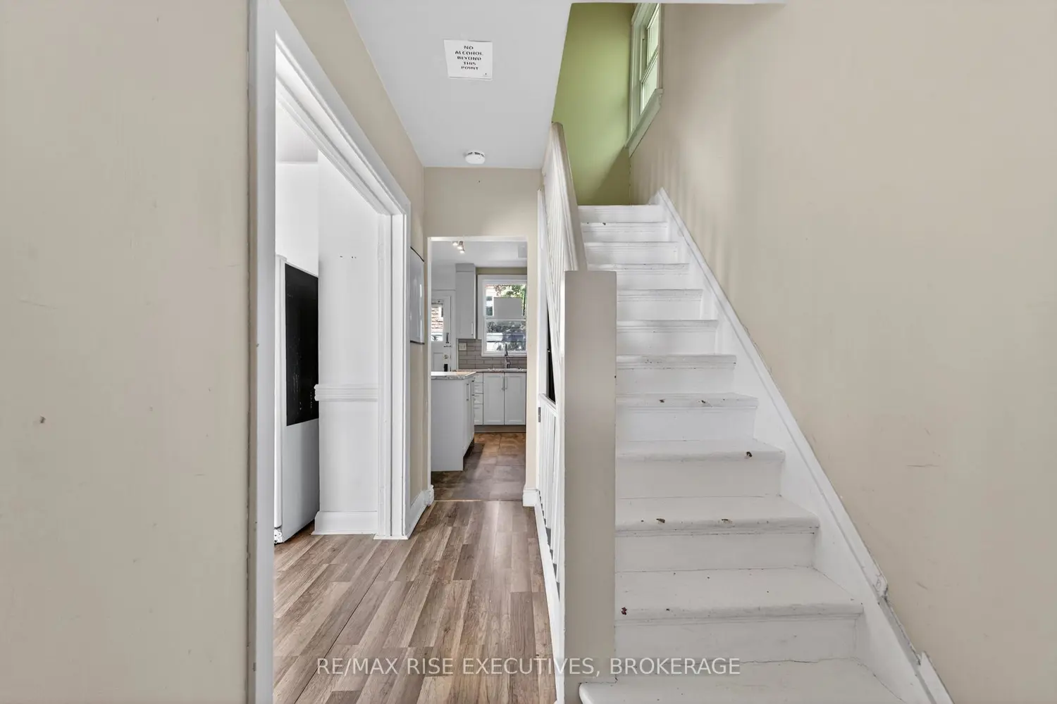 363 Alfred Street photo 3