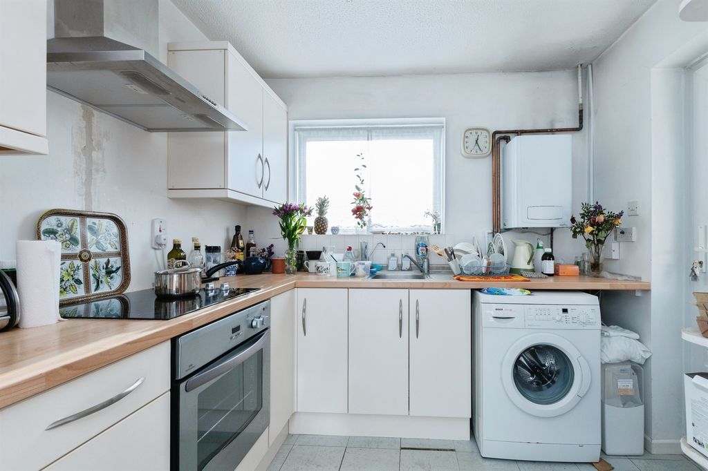 Additional image 5 of 3 bed detached bungalow for saleBeechwood, Fordingbridge SP6