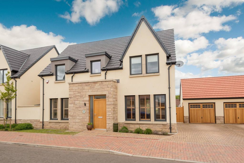 Additional image 34 of 4 bed detached house for sale21 Castlemains Gardens, Dirleton, North Berwick EH39