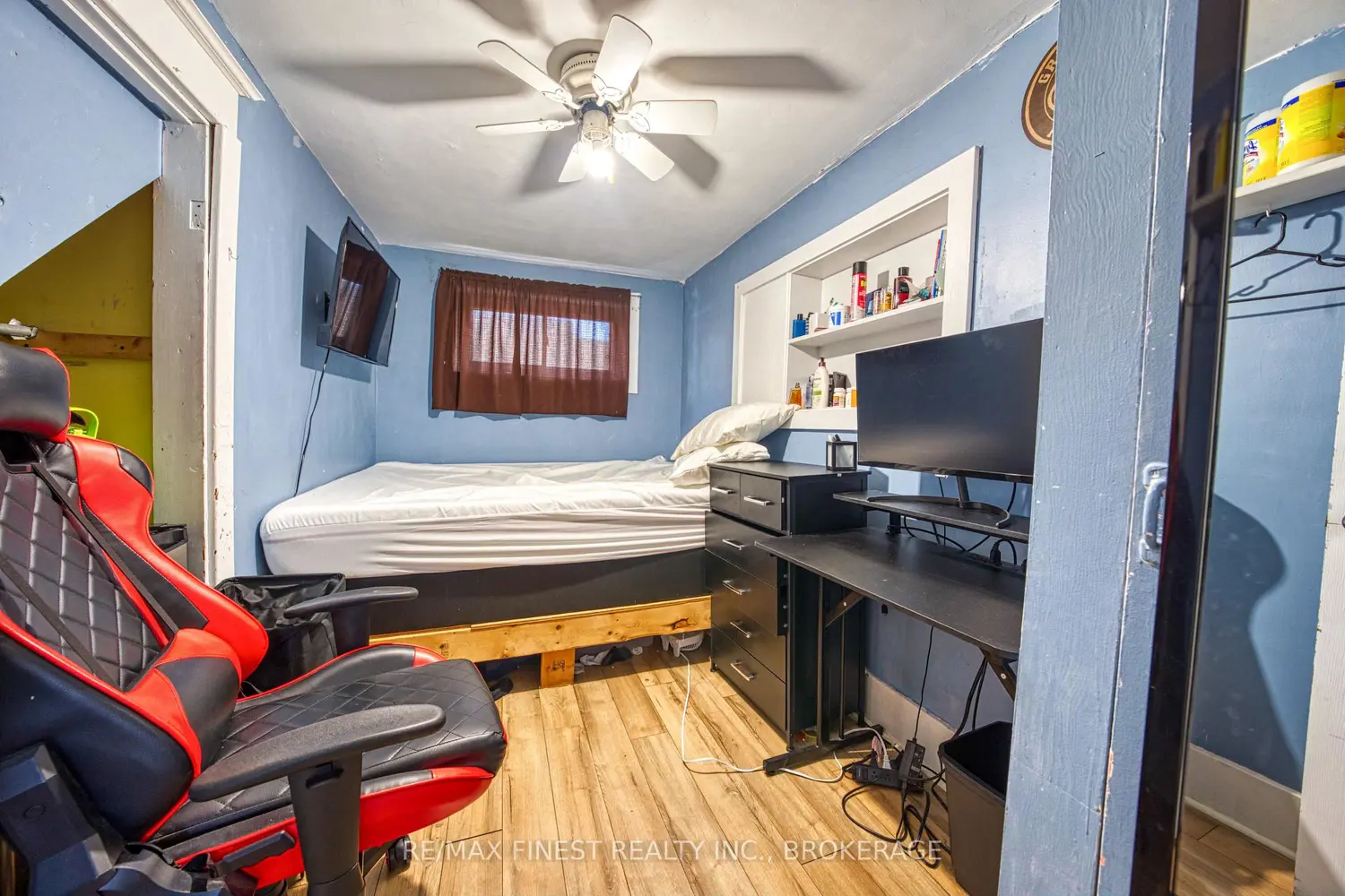 216 Alfred Street photo 5